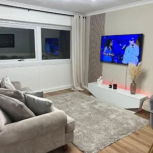 Apartment Stunning 2-bed In The Heart Of Aberdeen*, Aberdeen