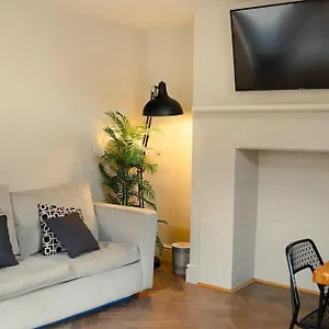 https://riverside-walk-york.yorkshirehotels.net